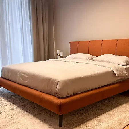 Central Luxury 4 Beedrooms *