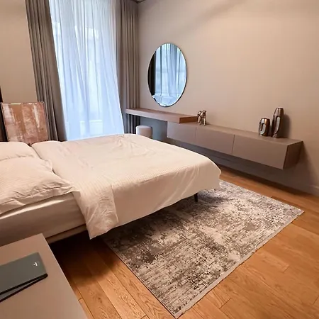 Central Luxury 4 Beedrooms Апартаменты София